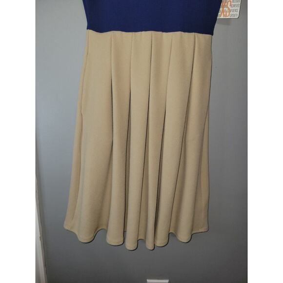 LulaRoe Amelia Womens XS Fit Flare Back Zip Colorblock Short Sleeve Knee Dress - Picture 2 of 15